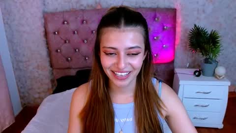 viky_evanss online show from February 18, 8:19 pm