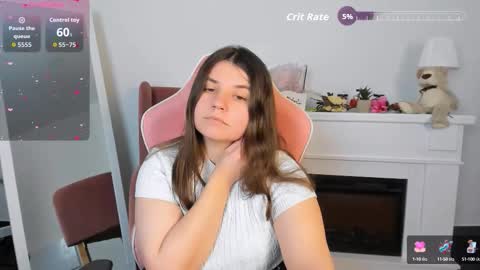 Snapshot of viola__shy chatting on September 13, 10:40 pm Viola online show from September 13, 10:40 pm