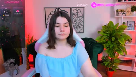 Snapshot of viola__shy chatting on January 23, 9:29 pm Viola online show from January 23, 9:29 pm