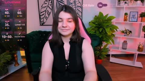 Snapshot of viola__shy chatting on February 7, 9:26 pm Viola online show from February 7, 9:26 pm