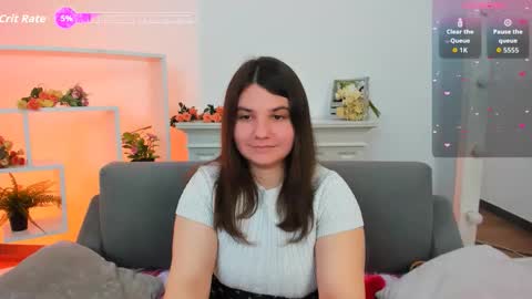 Snapshot of viola__shy chatting on September 19, 9:14 pm Viola online show from September 19, 9:14 pm