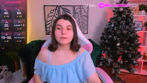 Snapshot of viola__shy chatting on December 19, 9:38 pm Viola online show from December 19, 9:38 pm