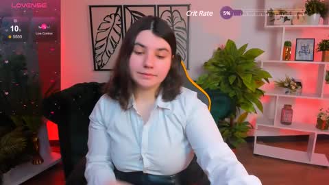 Snapshot of viola__shy chatting on February 21, 9:43 pm Viola online show from February 21, 9:43 pm