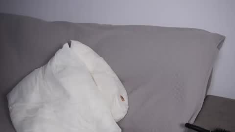 Vio online show from March 7, 9:59 pm