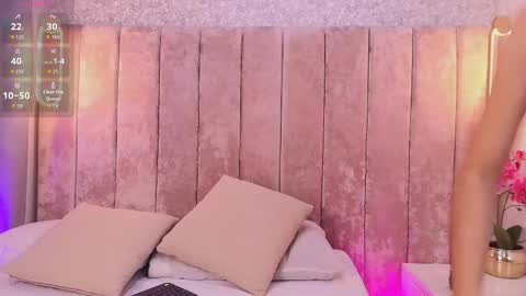 Violeta online show from December 3, 12:29 pm