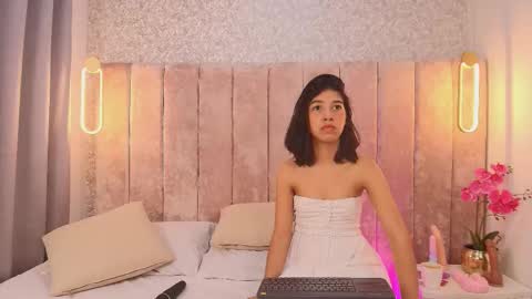 Violeta online show from November 22, 4:20 pm