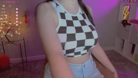 violet____h online show from February 13, 6:59 pm