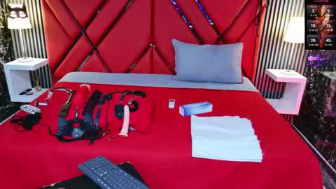 Violet online show from March 28, 1:54 pm