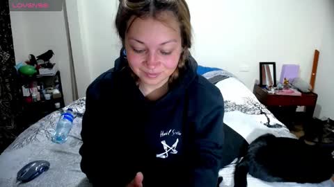  Violet  online show from October 6, 3:07 pm