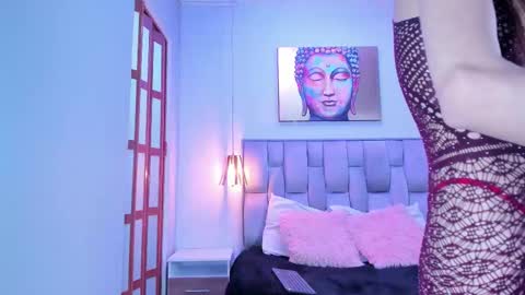 violet_storm_ online show from January 11, 5:01 am