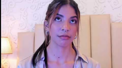 Violeta online show from April 29, 5:40 pm