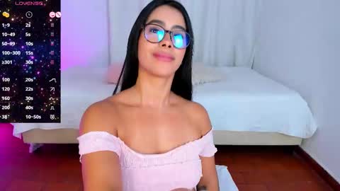 Violeta online show from November 9, 12:45 pm