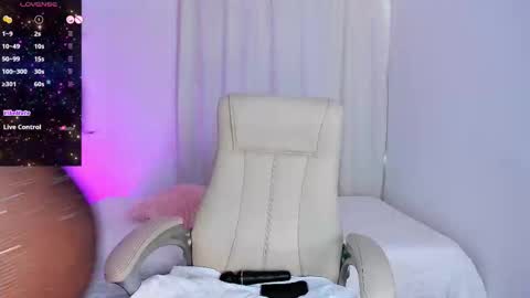 Violeta online show from October 25, 12:57 pm