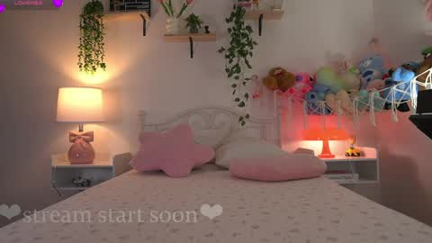 violeth___ online show from April 17, 10:17 am