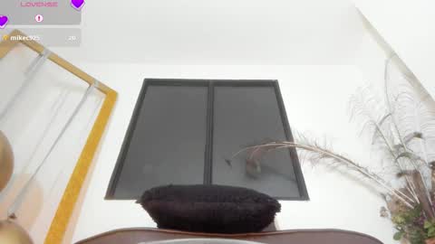 VIOLETA MONTANA online show from December 17, 9:24 am