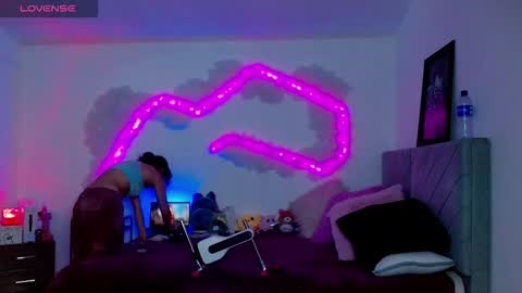   online show from October 23, 8:26 pm