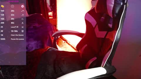 violett_8 online show from April 21, 2:51 am