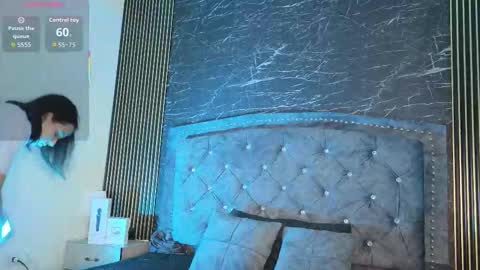 Snapshot of violett__golden chatting on September 10, 5:40 am ViolettGolden online show from September 10, 5:40 am