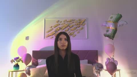violetta_finch online show from June 25, 10:40 am