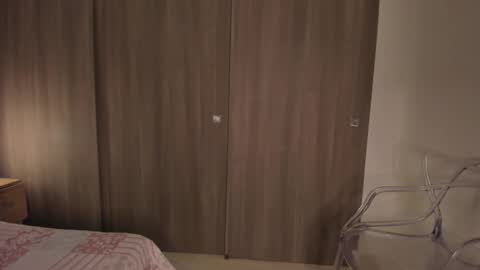 violetta independent model online show from March 12, 8:19 am