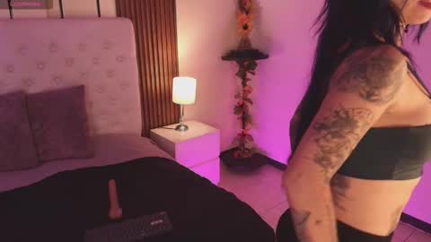 violettaalemida online show from January 9, 1:26 pm