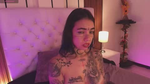 violettaalemida online show from January 11, 2:22 pm