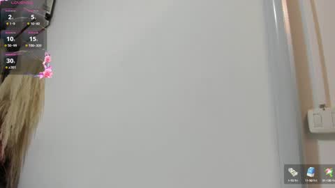 Snapshot of violettawatson chatting on September 21, 12:26 pm Violetta online show from September 21, 12:26 pm