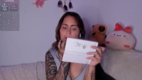 Violette  online show from January 12, 1:00 am