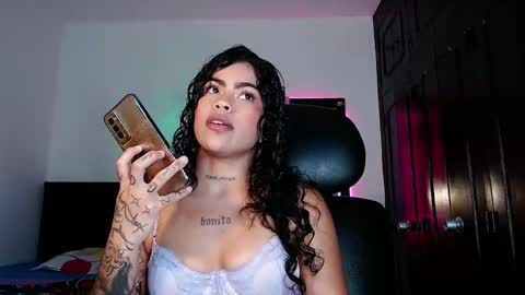  Violet  online show from October 29, 3:22 am