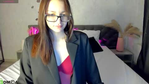Snapshot of violla_shake chatting on October 19, 9:06 pm Violla online show from October 19, 9:06 pm