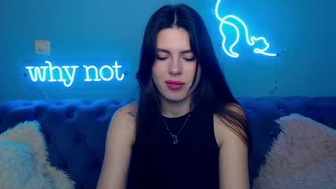 viollinalv online show from March 6, 5:57 am