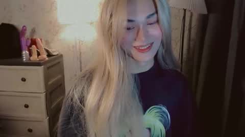 Pearl online show from November 10, 2:39 am