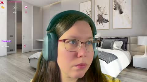 Victoria Romans online show from April 18, 5:43 am