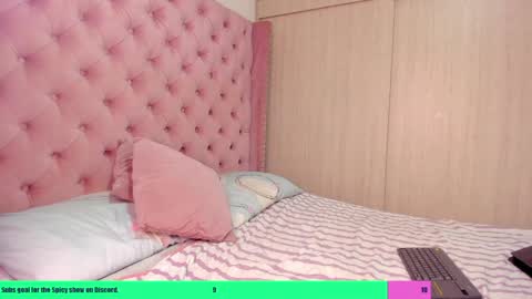 vivi cooper online show from April 21, 2:04 am