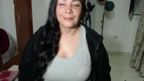 Snapshot of vivian_milf_paint chatting on September 26, 4:10 am vivian_milf_paint online show from September 26, 4:10 am