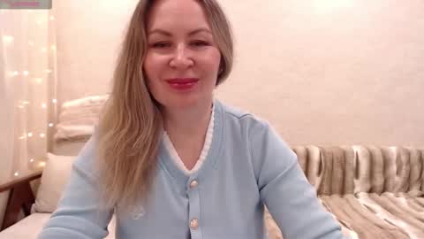 Vivian online show from January 6, 5:49 pm