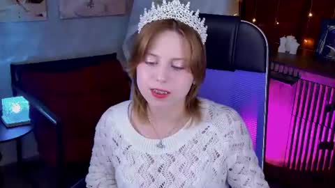Vivienne  online show from June 21, 9:46 am
