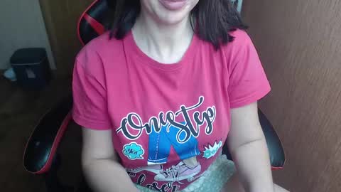 Snapshot of vivo244 chatting on March 5, 11:06 pm Eva online show from March 5, 11:06 pm