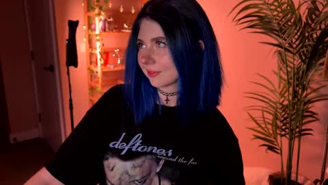 Polly  Online mostly at 9pm-2am UK Time online show from January 15, 7:09 pm