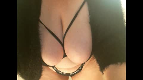 Mary online show from December 15, 3:39 pm