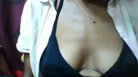vounialdy online show from July 18, 9:34 am