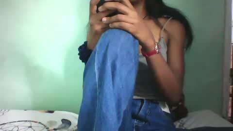 vounialdy online show from February 6, 3:41 pm