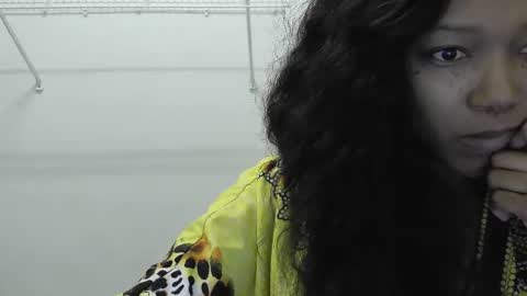 Strokahontasxxx online show from December 18, 10:20 am