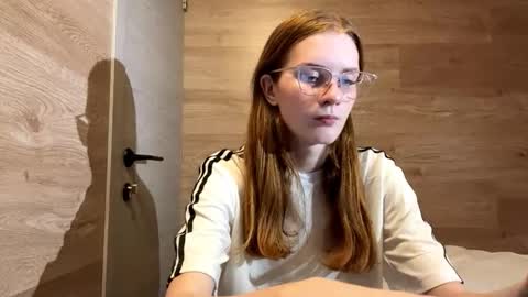 Snapshot of walterstachowicz chatting on October 29, 4:42 pm Lana online show from October 29, 4:42 pm