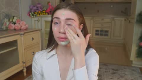 hello guys im Lilian online show from January 11, 3:22 am