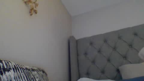 wasiancutie online show from April 12, 10:23 pm