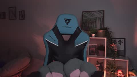 little girl who is always rightLisa online show from February 21, 1:44 am