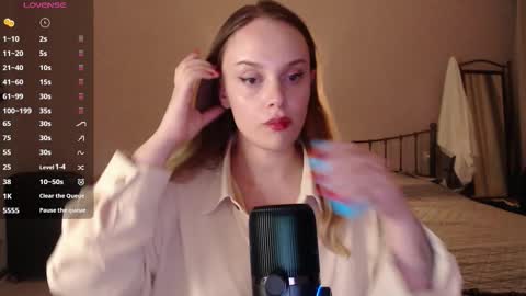 Snapshot of wet_lana chatting on September 15, 6:48 pm Lana online show from September 15, 6:48 pm
