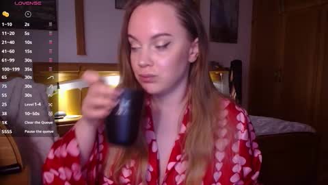 Lana online show from February 9, 2:19 pm