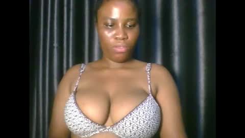 Snapshot of wetfatpussy_ chatting on October 19, 12:34 am wetfatpussy_ online show from October 19, 12:34 am